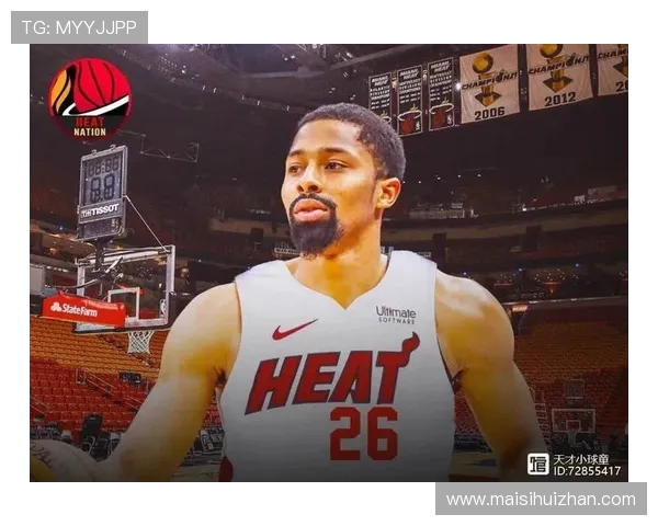 中国香港代表队队长叶鸿辉前十字韧带撕裂无缘赛场球队士气面临严峻考验